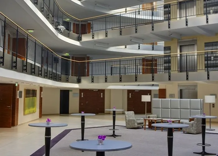 Отель Dorint Esplanade